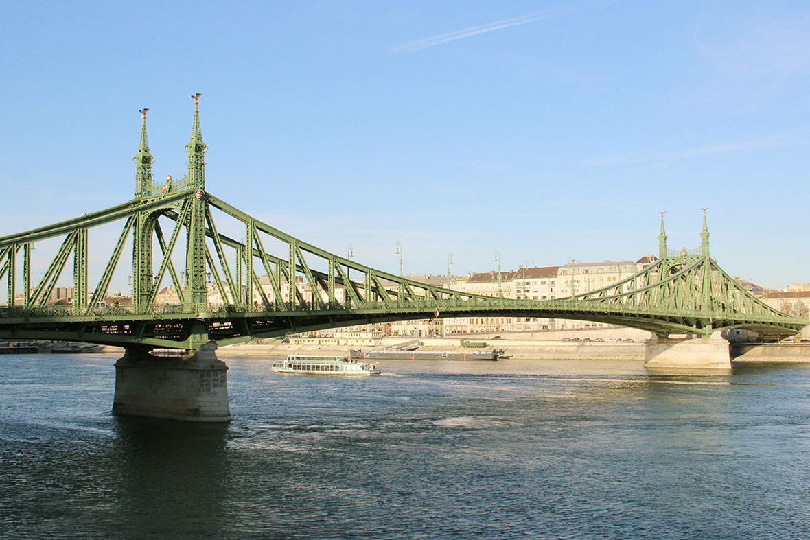 budapest-freiheitsbrücke