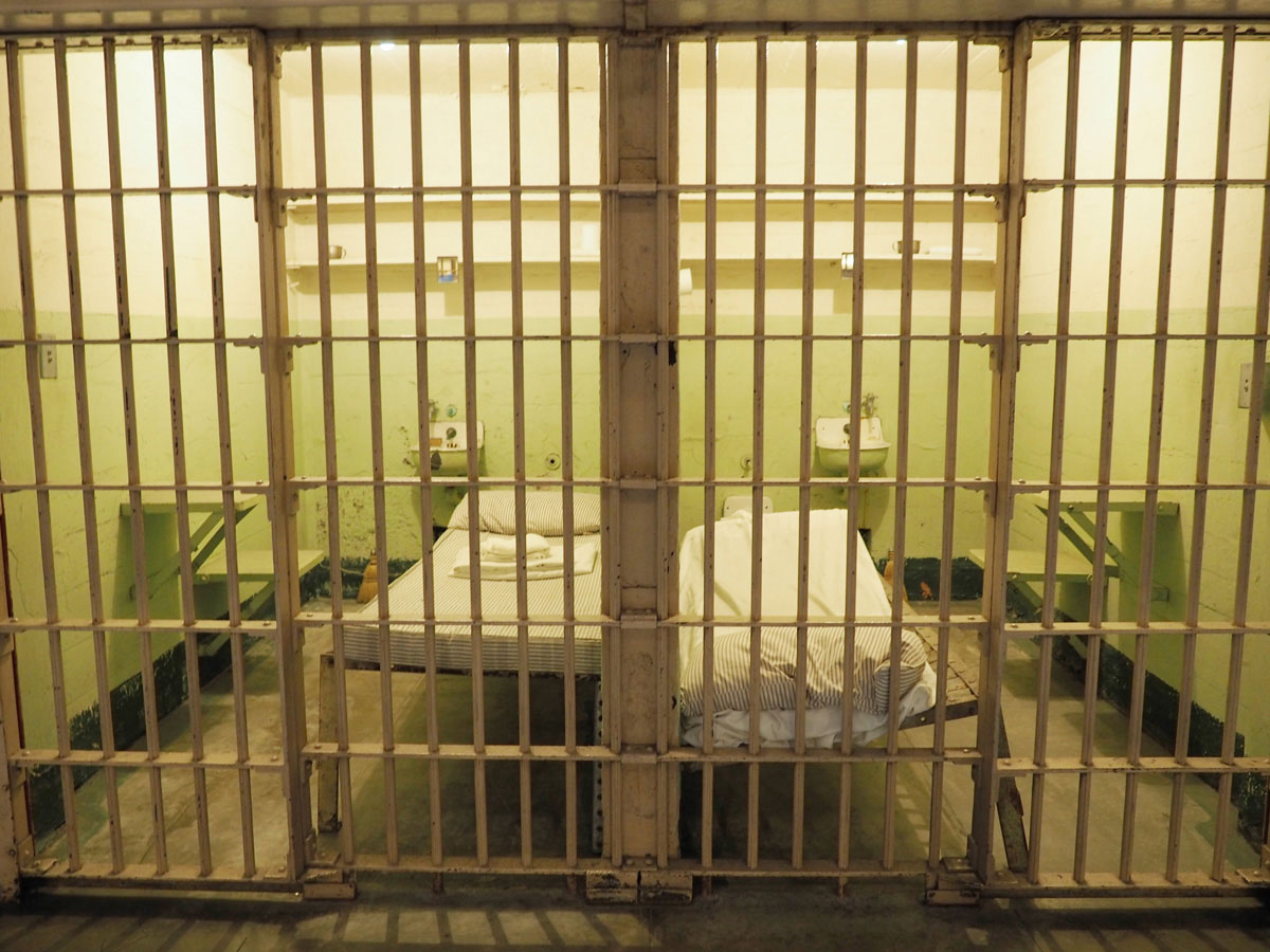 Eine Gefängniszelle in San Francisco in Alcatraz Eine Gefängniszelle in San Francisco in Alcatraz