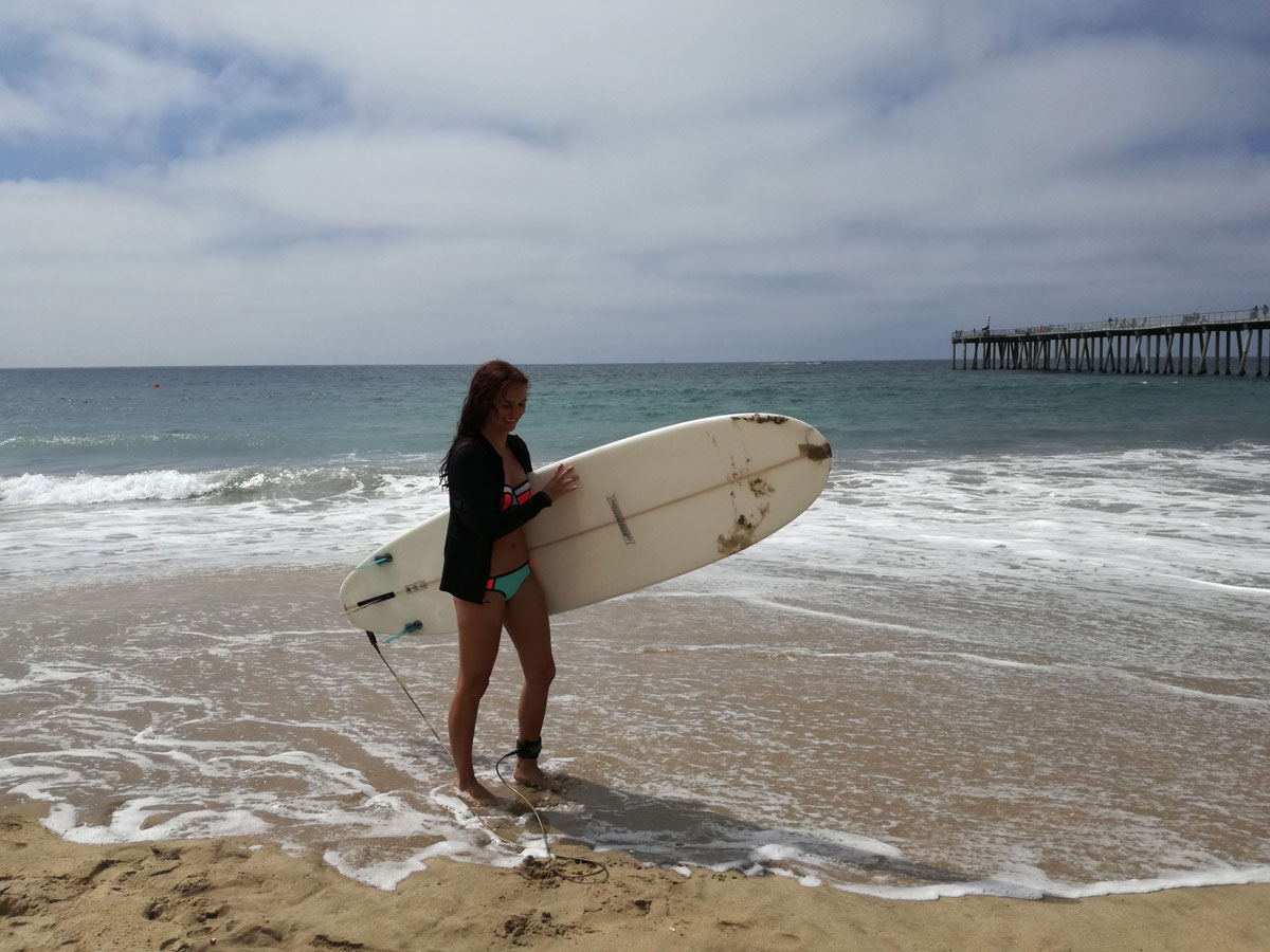 surfen hermosabeach 1 - Praktikum in Amerika - Von der Planung bis zum Abenteuer