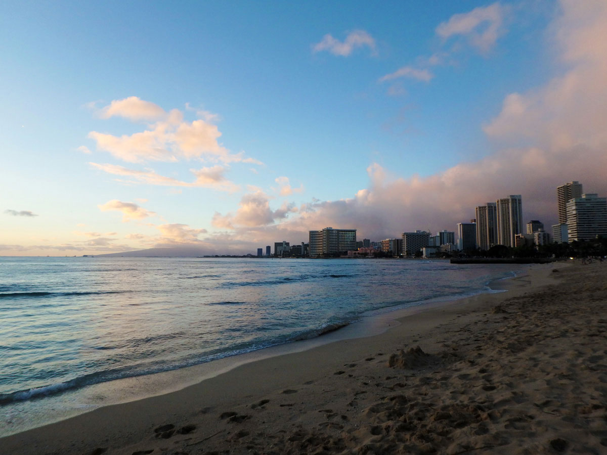 Oahu - white sand beaches and the city jungle Honolulu - smilesfromabroad