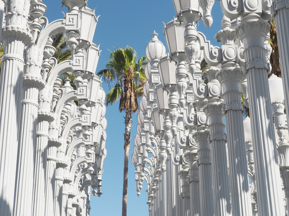 lacma losangelescountymuseum laterneninstallation 5 - Die Laterninstallation beim LACMA – Los Angeles County Museum of Art