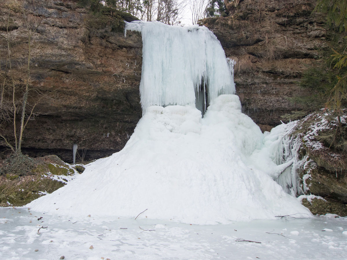 Gefrorener Wasserfall Fallerbucht Oberösterreich Winter