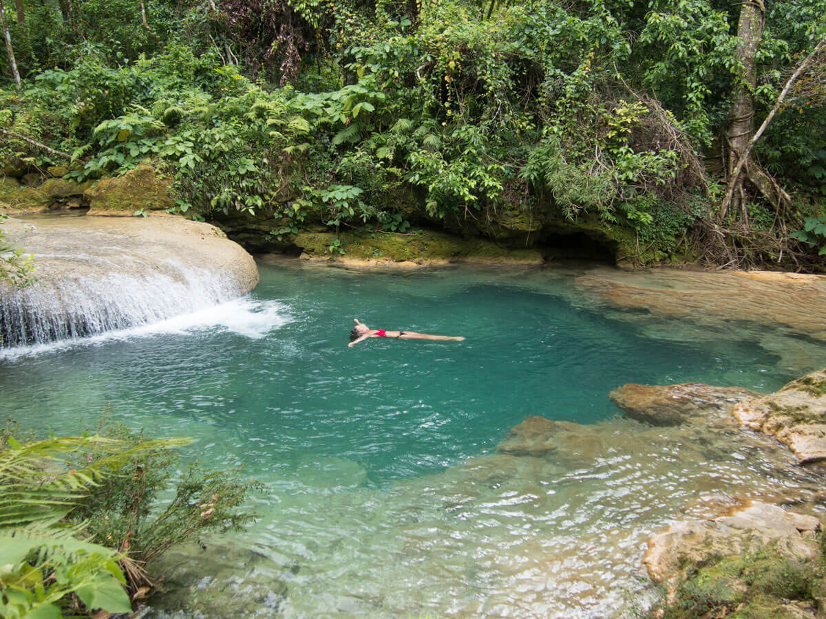 El Nicho Wasserfall baden