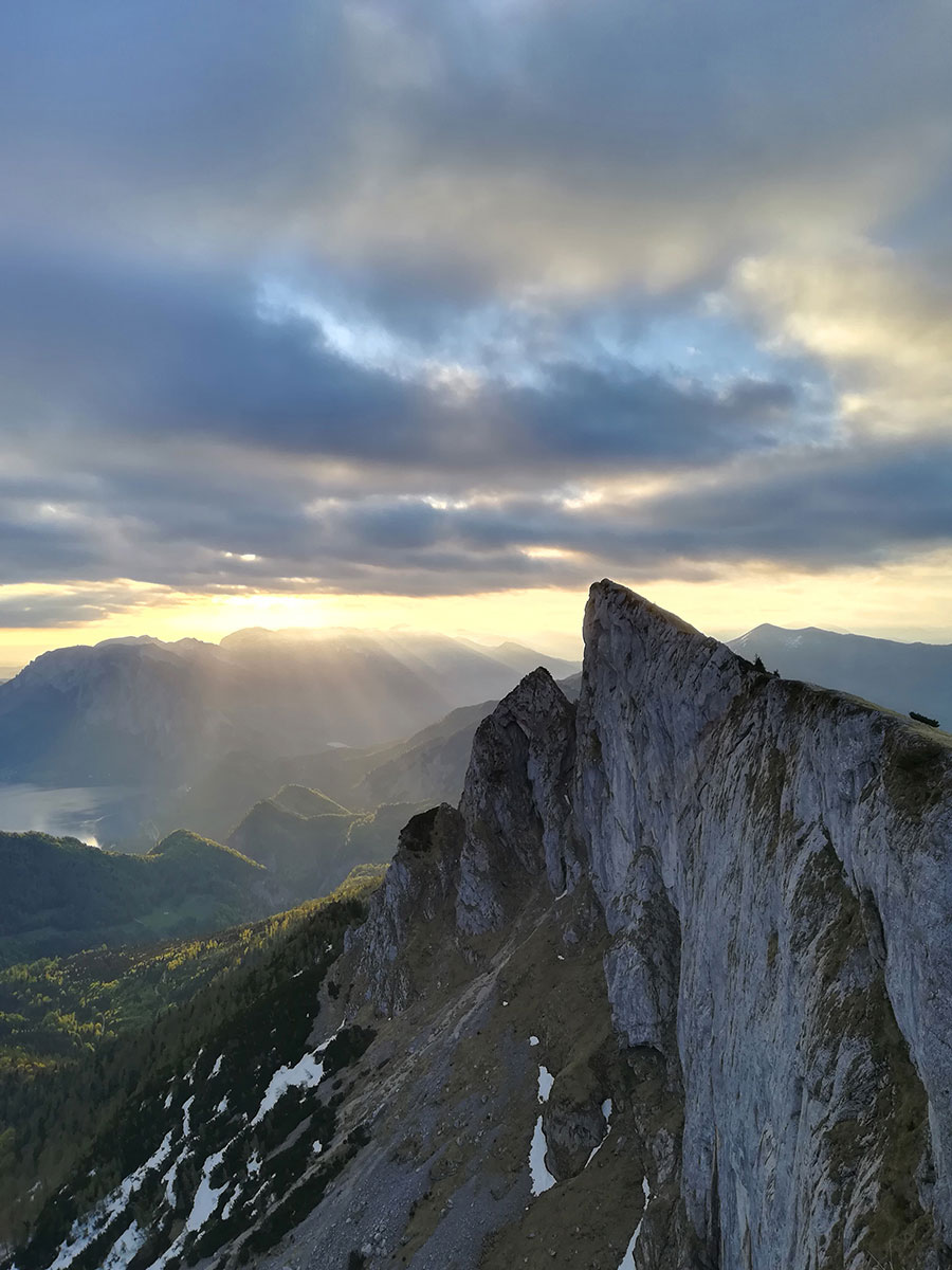 Ausblick vom Schafberg Gipfel im Salzkammergut