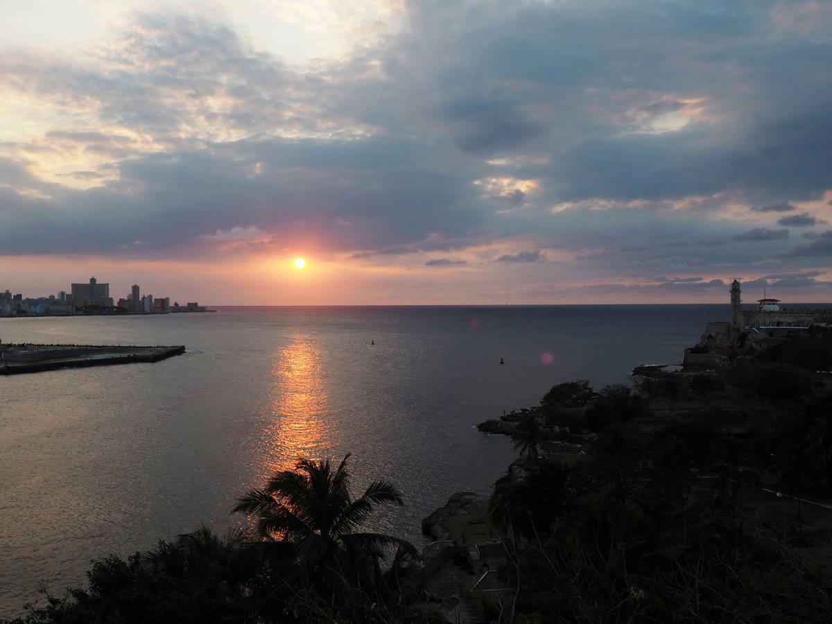 Havanna Sehenswertes Fortaeza de San Carlos de la Cabana