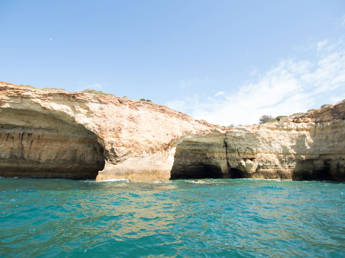 benagil hoehle portugal erkunden 4 - Die Benagil Höhle an der Algarve entdecken