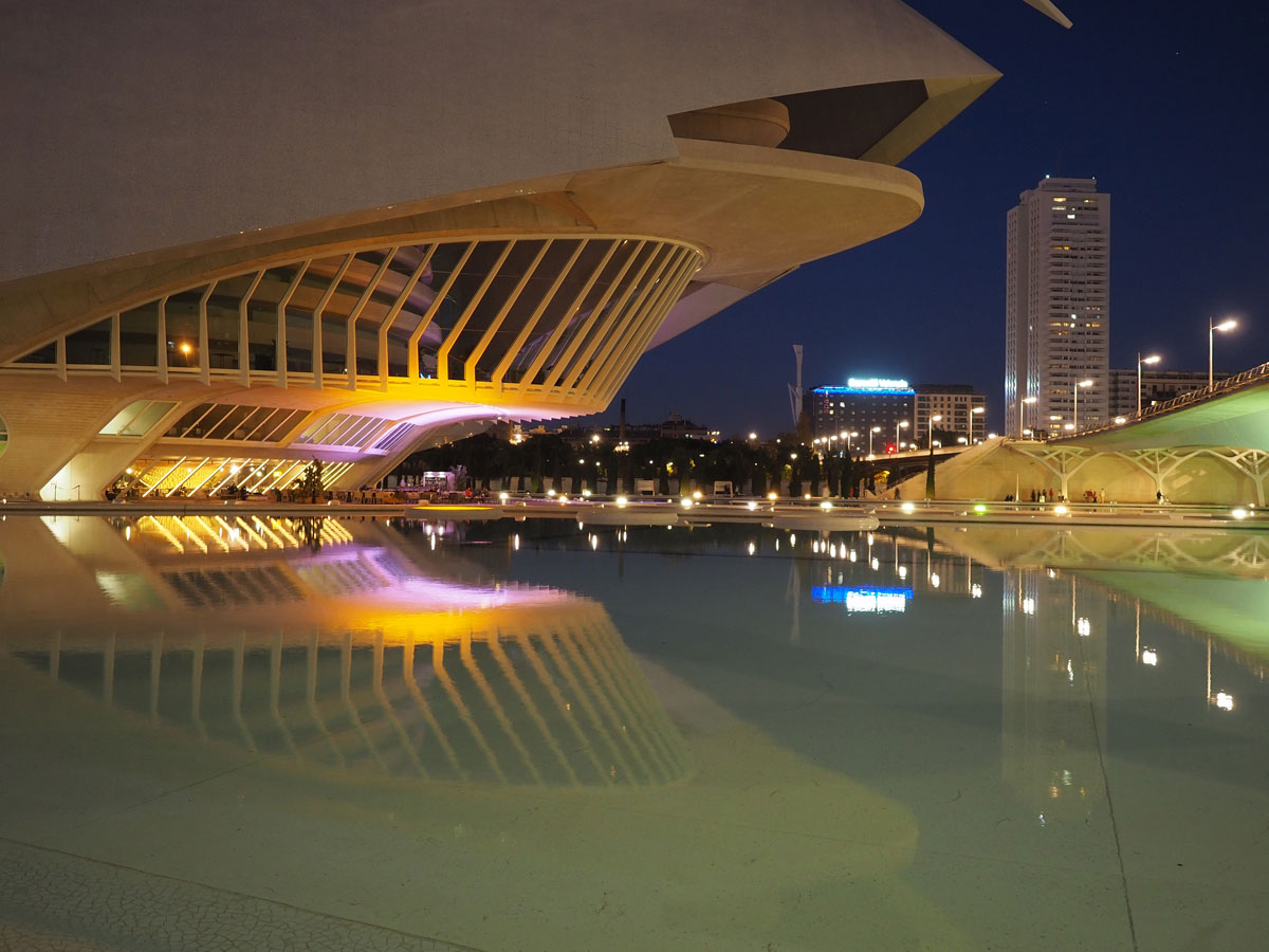 ciutat de les arts ciences valencia sonnenuntergang 11 - Valencia erkunden - Reiseplanung, Highlights, Ausflugstipps