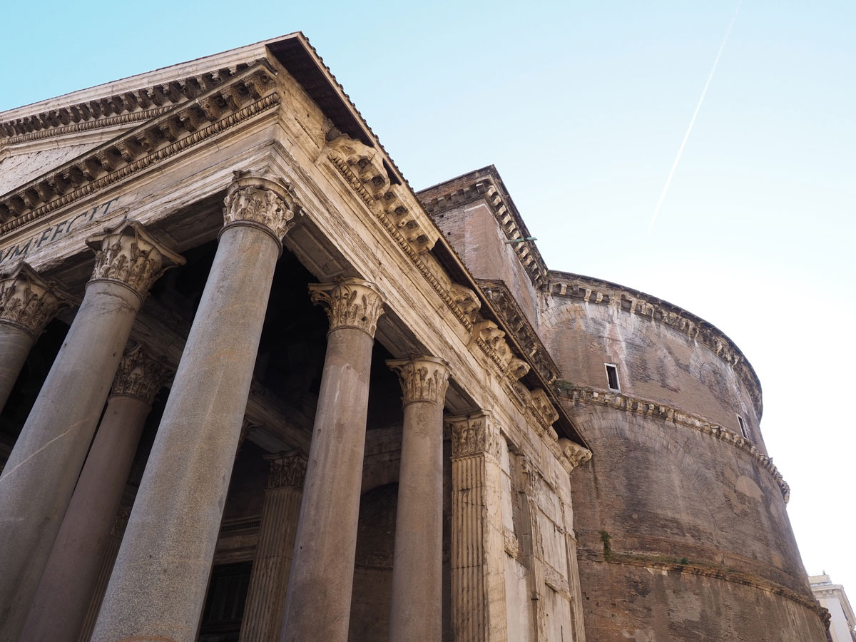 rom pantheon 1 - Spaziergang durch Rom - Zu Fuß in Rom unterwegs - Sehenswertes und Reisetipps