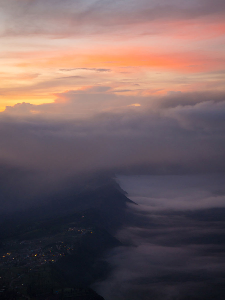 bromo java sonnenaufgang wandern selbst organisiert 67 - Sonnenaufgang und Sea of Sand beim Mt. Bromo - Wanderung auf eigene Faust