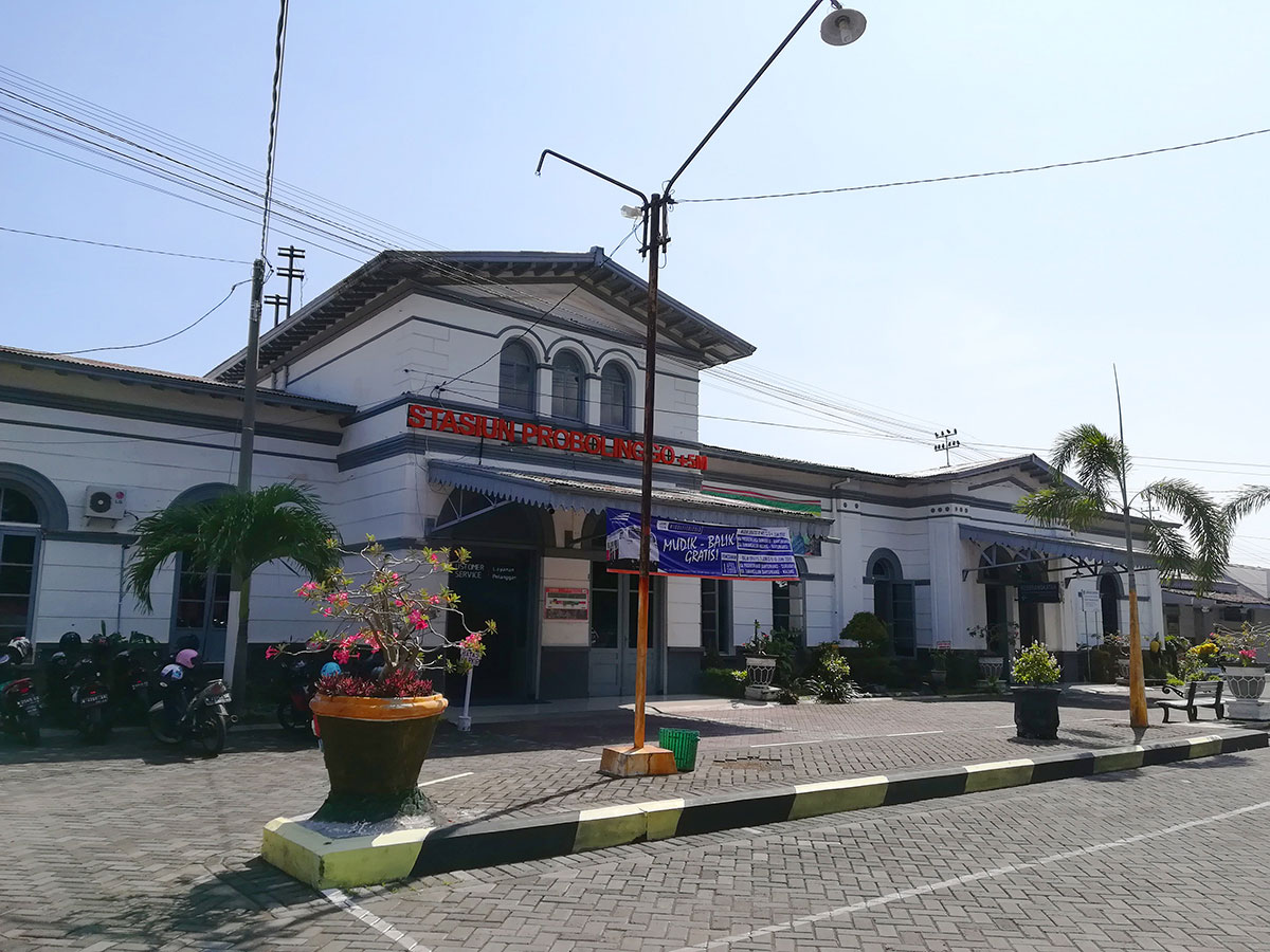 probolinggo bahnhof - Mt. Bromo auf Java auf eigene Faust erkunden - Tipps zu Anreise und Übernachtung