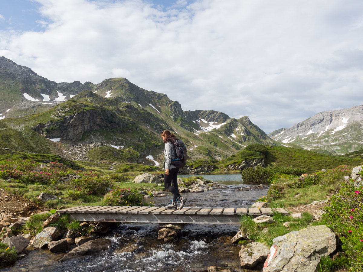 mehrtages hüttenwanderung wandern mit rucksack
