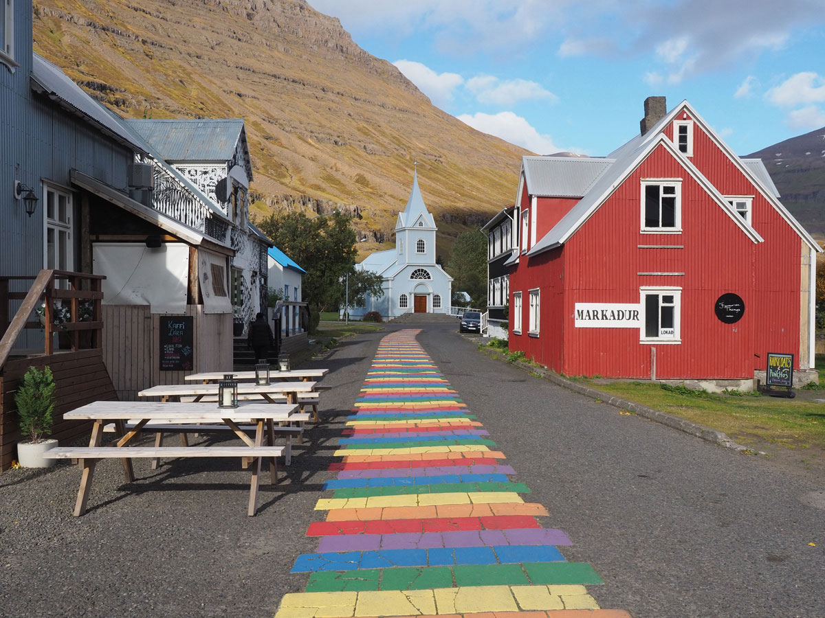 ”osten Island Fjord Ort Seydisfjördur Bunte Strasse