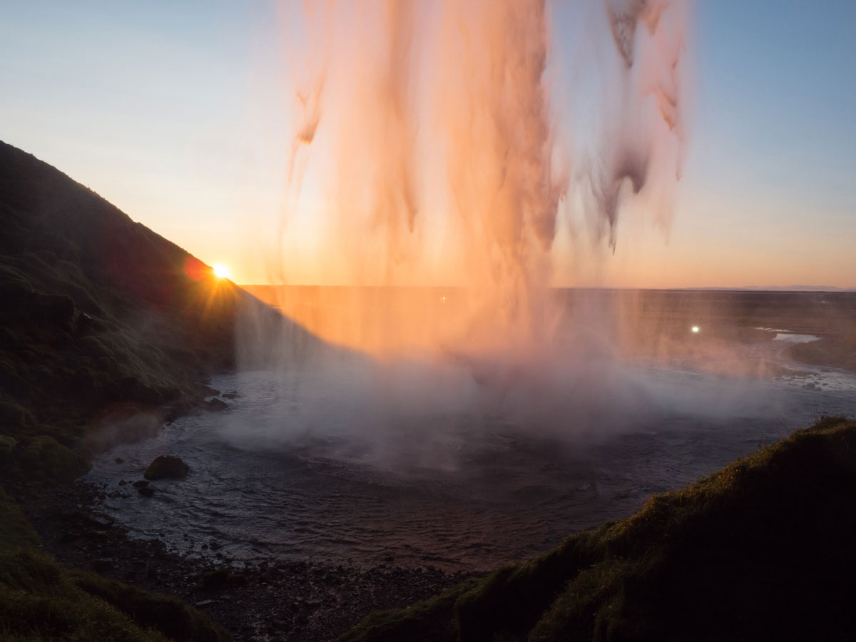 ” Sonnenuntergang Wasserfall Selajandsfoss
