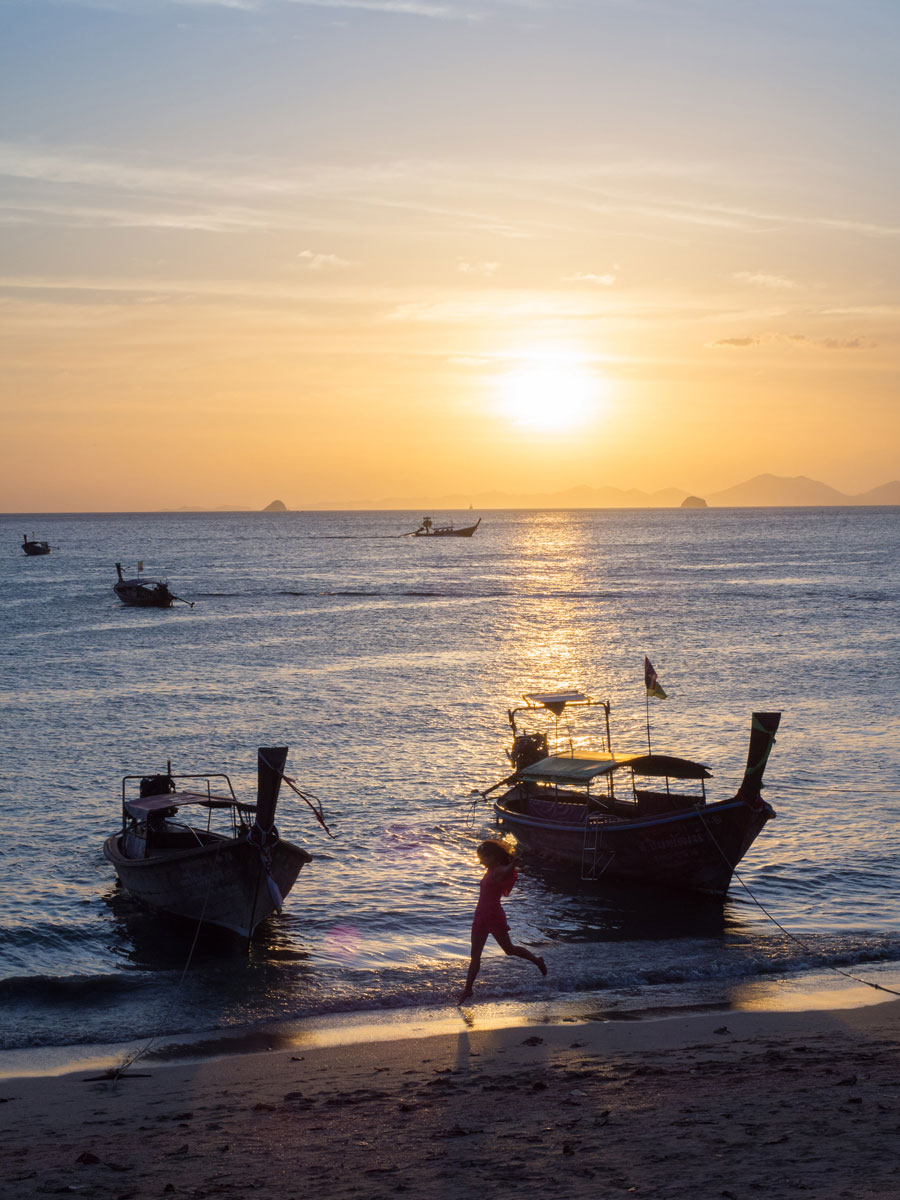 Krabi Sonnenuntergang Ao Nang Strand (”)