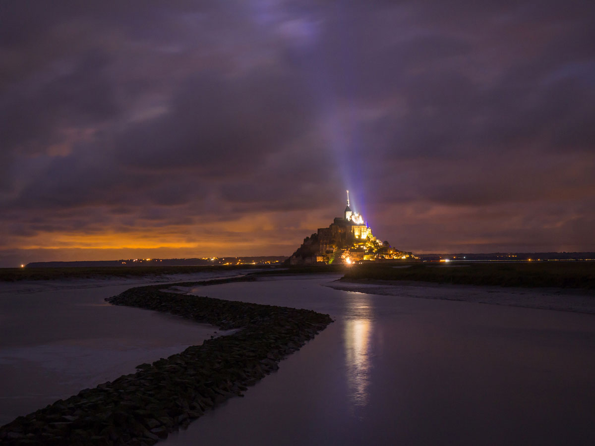 Mont Saint Michel Normandie Frankreich Nacht Fotografie (”)