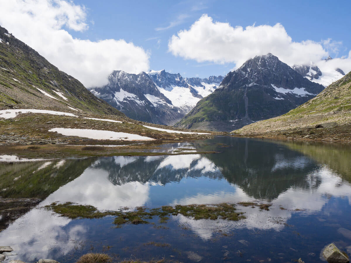 Wandern Schweiz Aletschgletscher Gletscherstube ”