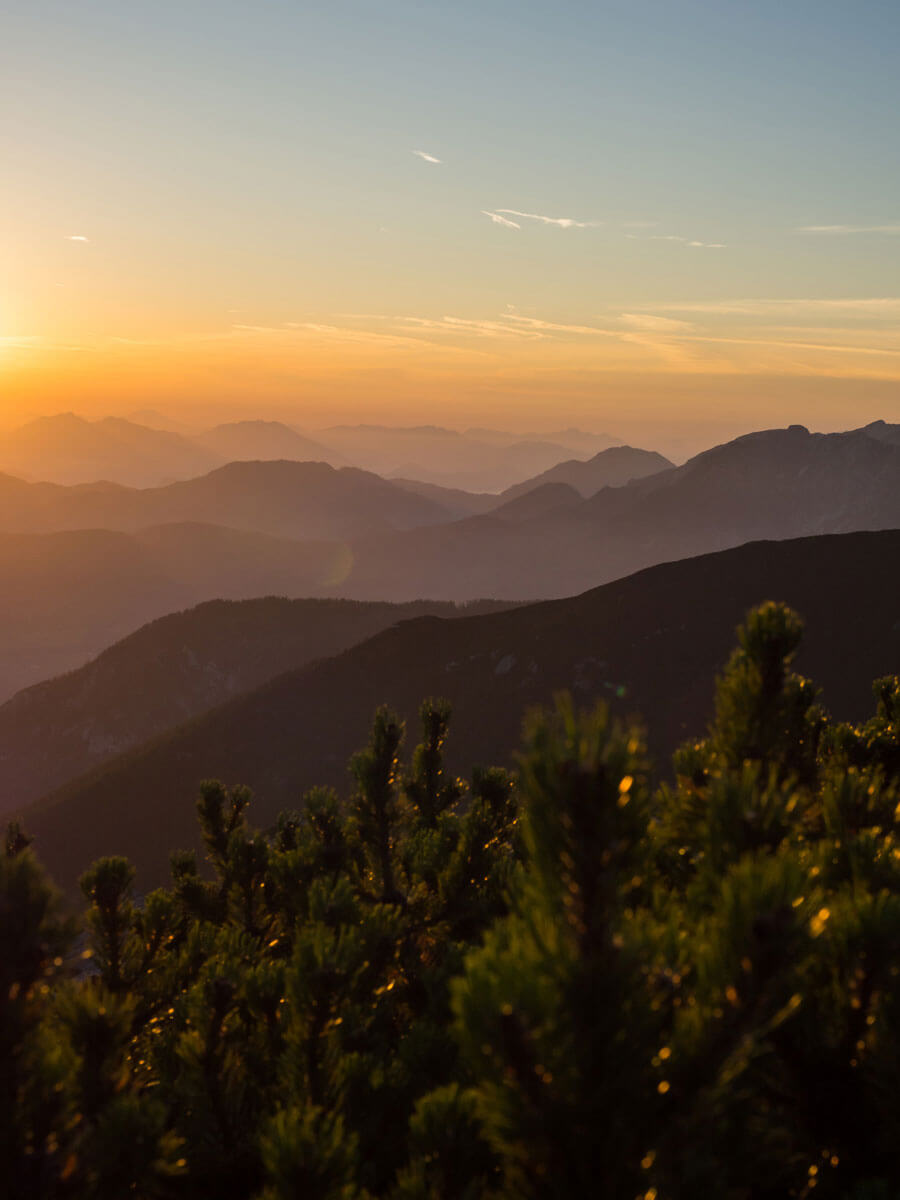 Wandern Sonnenaufgang Largelsberg Oberoesterreich ” Wandern Sonnenaufgang Largelsberg Oberoesterreich ”