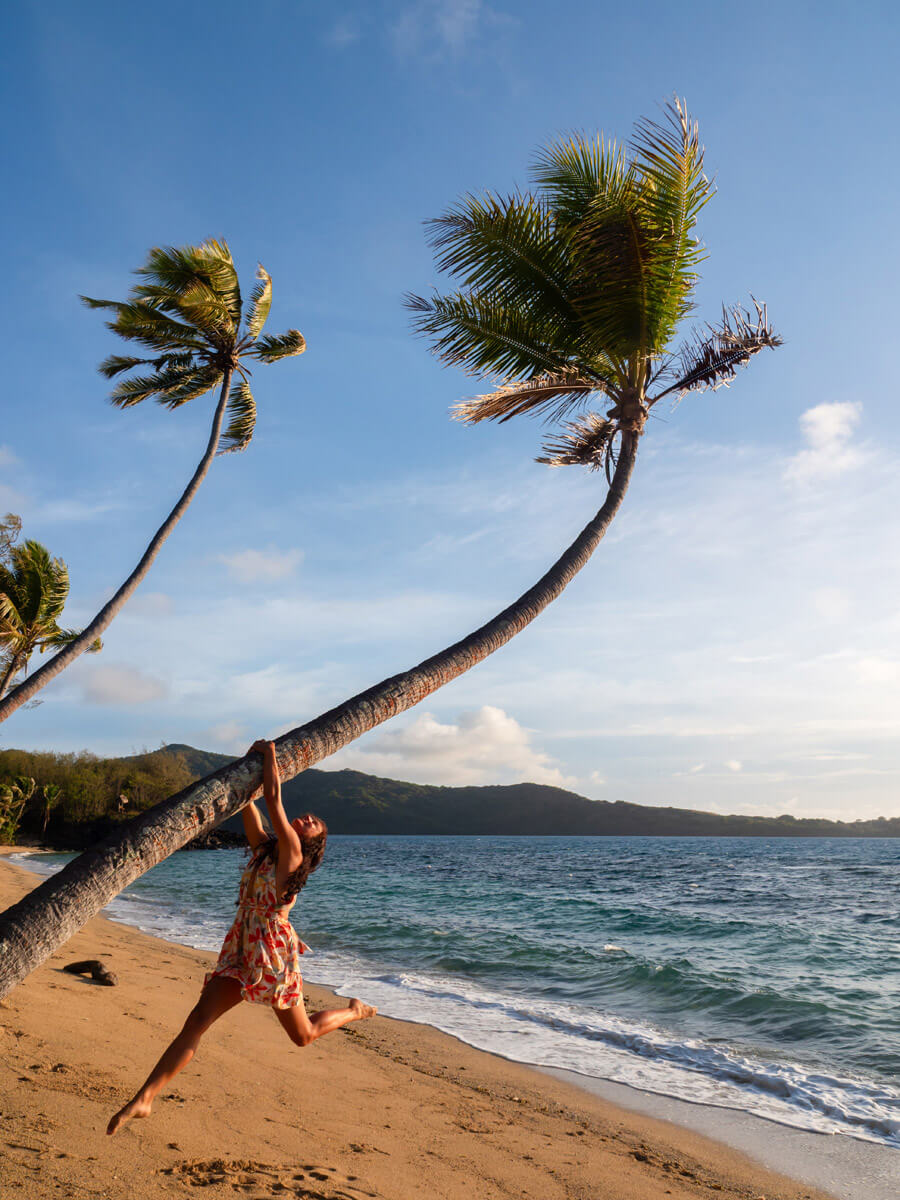 Barefoot Manta Fiji (”) Barefoot Manta Fiji (”)
