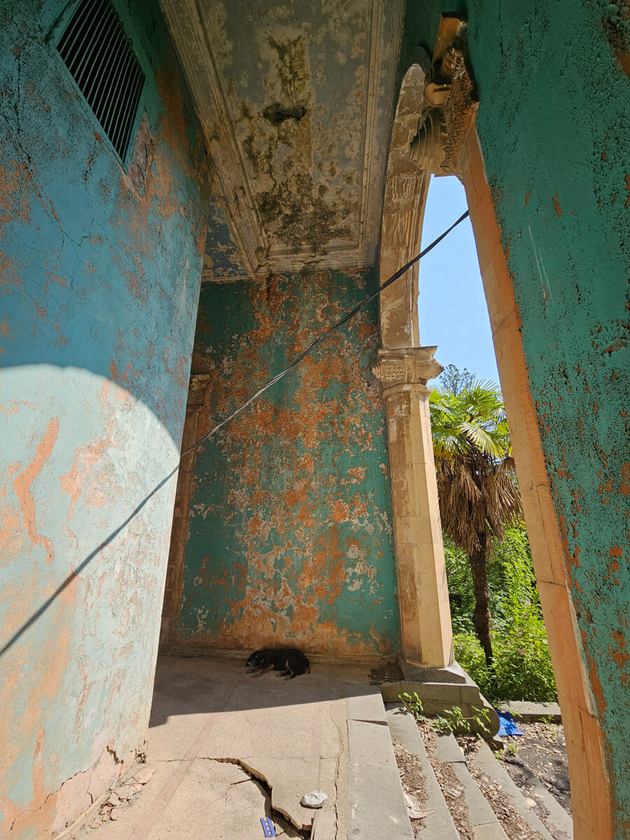 Reiseguide Zqaltubo – Der schöne Lost Place von Georgien zqaltubo georgien reisetipps 3 - Reiseguide Zqaltubo – Der schöne Lost Place von Georgien